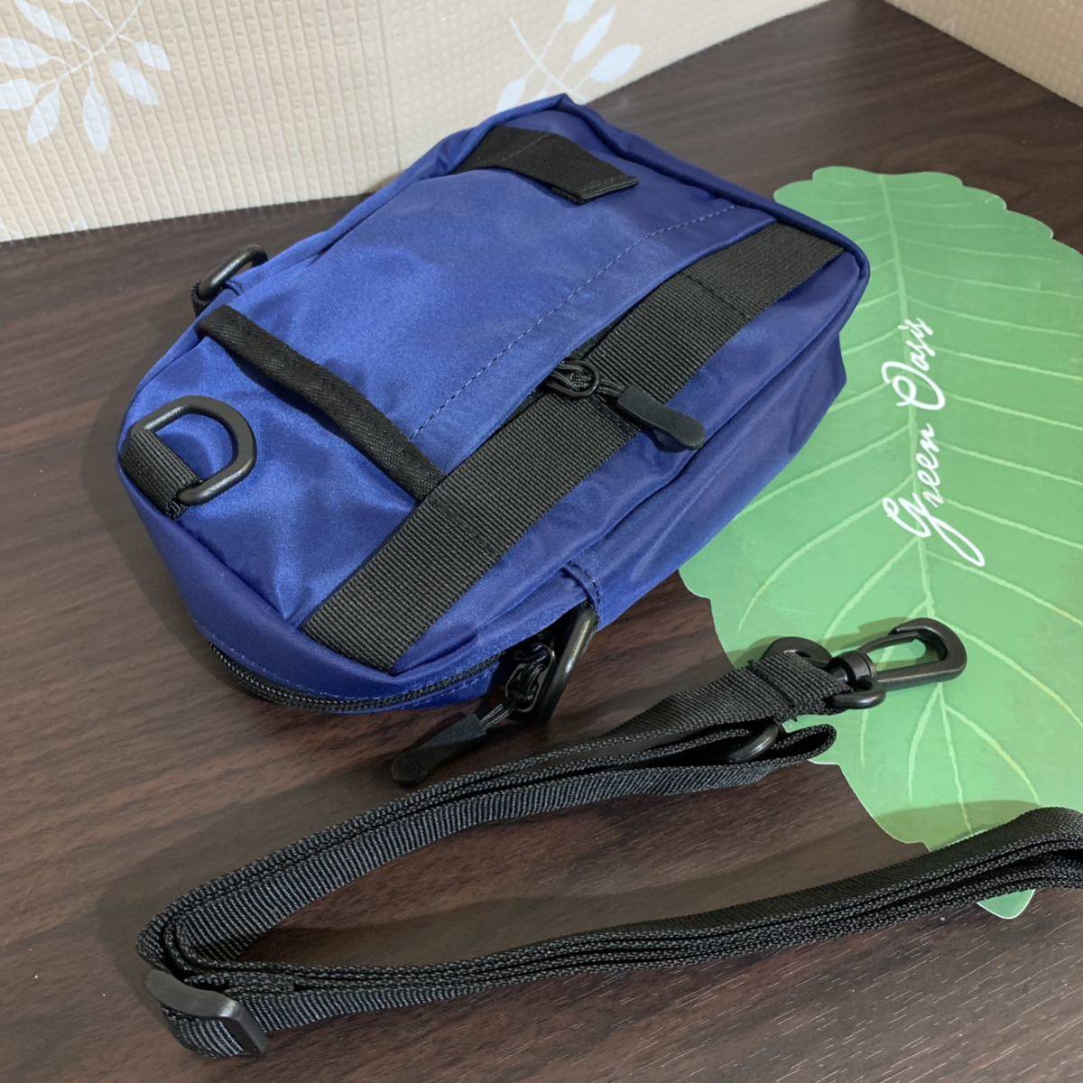 新品未使用 / 軽量撥水 コンパクトショルダーバッグ ボディバッグ ウエストバッグ / 色:ブルー拍卖