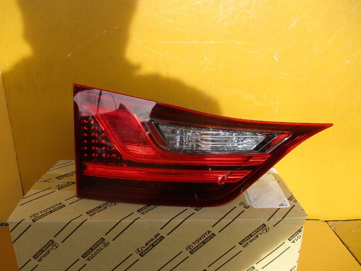 レクサス GS GWL10 GRL10 AWL10用!純正テールレンズ/テールライト/バックランプ ゲート部分 左側 KOITO30-394 81591-30490拍卖