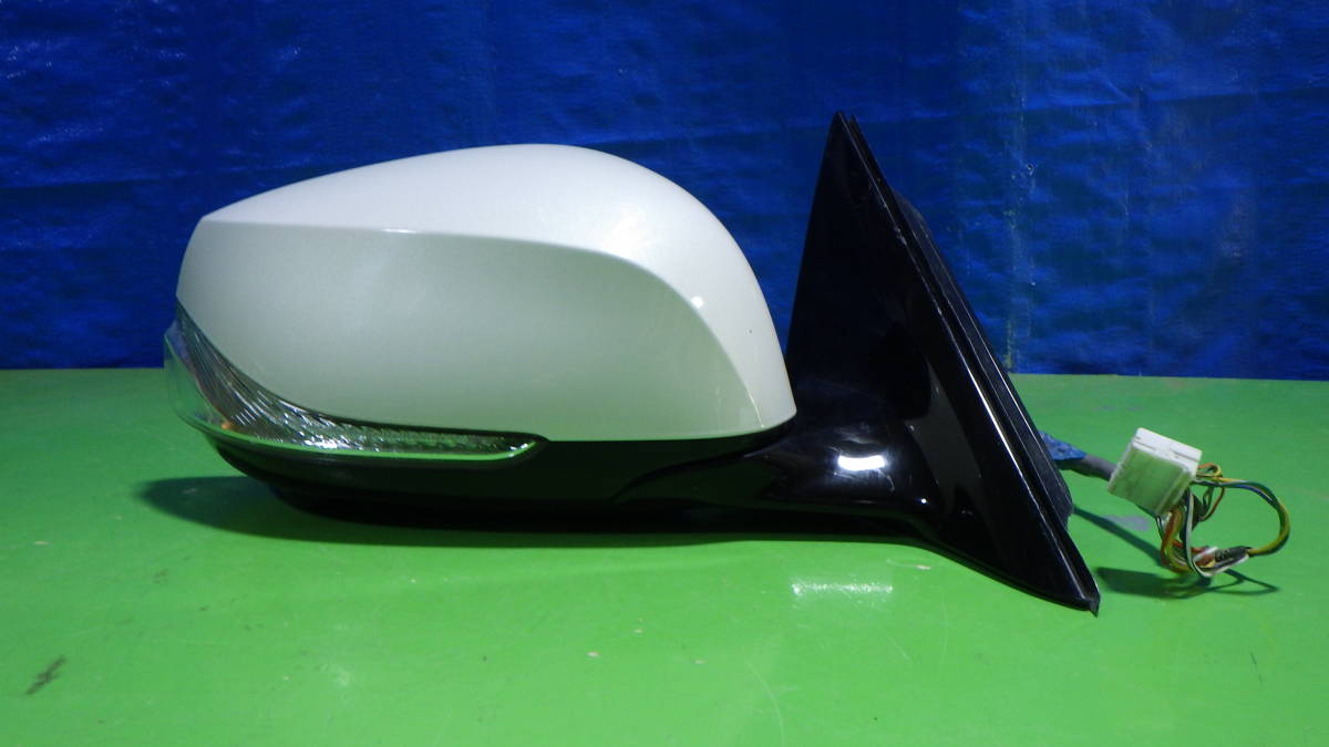 60118-3 スカイライン V37 右 ドアミラー 白パール 18P 打刻 QD ジャンク品 水没車外し 動作未確認 純正 中古 棚15拍卖