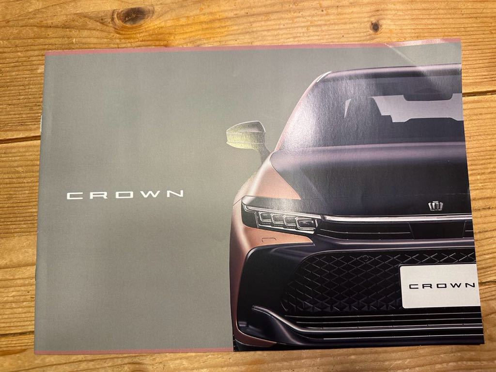 トヨタ ニュークラウン コンセプト TOYOTA NEW CROWN カタログ 12ページ クロスオーバー拍卖