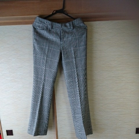 QUEENS COURTズボン拍卖