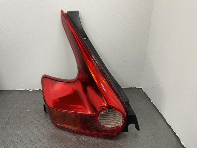 ジューク YF15 左 テール ランプ ライト 26555-1KA0B拍卖