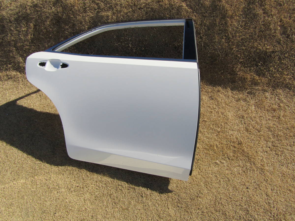 210 クラウン マジェスタ 純正 右 リアドア 右後ろ ドア パールホワイト 062 ■■ 1212002拍卖