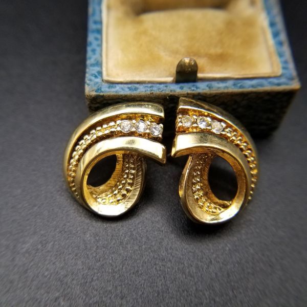 リボンノット 曲線 ヴィンテージ ピアス カーブ ラインストーン ゴールドトーン 昭和レトロ コスチュームジュエリー SFC7拍卖