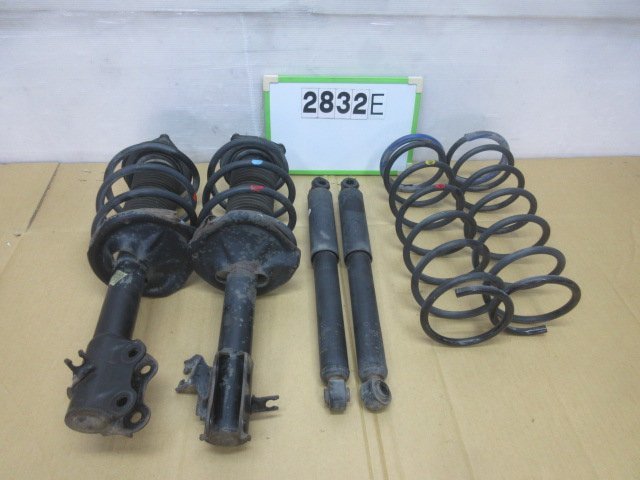 !2832E ウィングロード 後期 Y11 WFY11 純正 サスペンション ストラット 1台分 4L拍卖