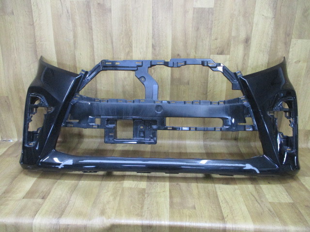 D6/ LA650S/LA660Sタント カスタム純正フロントバンパー 52119-B2G00拍卖