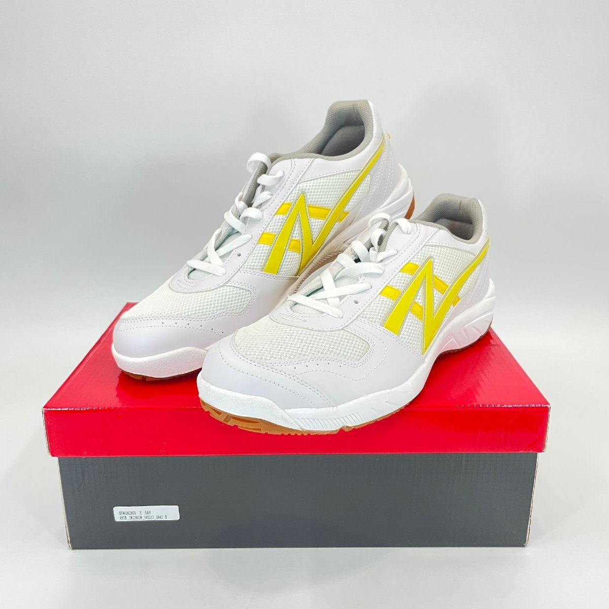 6046-100【 ASAHI 】 未使用 アサヒ グリッパー GRIPPER 30.0cm ホワイト/イエロー 体育館シューズ スニーカー ランニングシューズ拍卖