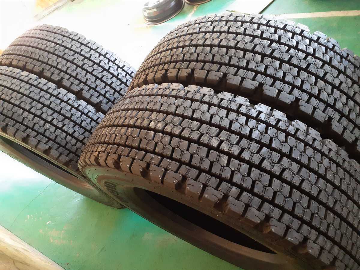 福島発 未使用タイヤリトレッド 4本 245/70R19.5 136/134 再生 更生 ブリヂストン BRM W900 台はブリヂストン 深溝 4軸低床 増トン①拍卖