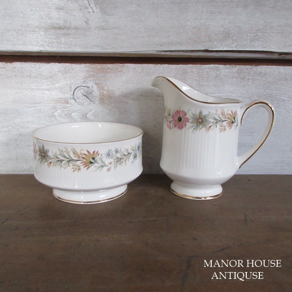 イギリス製 PARAGON パラゴン ベリンダ クリーマー ミルクジャグ シュガーボウル ヴィンテージ雑貨 英国 tableware 1313sc拍卖