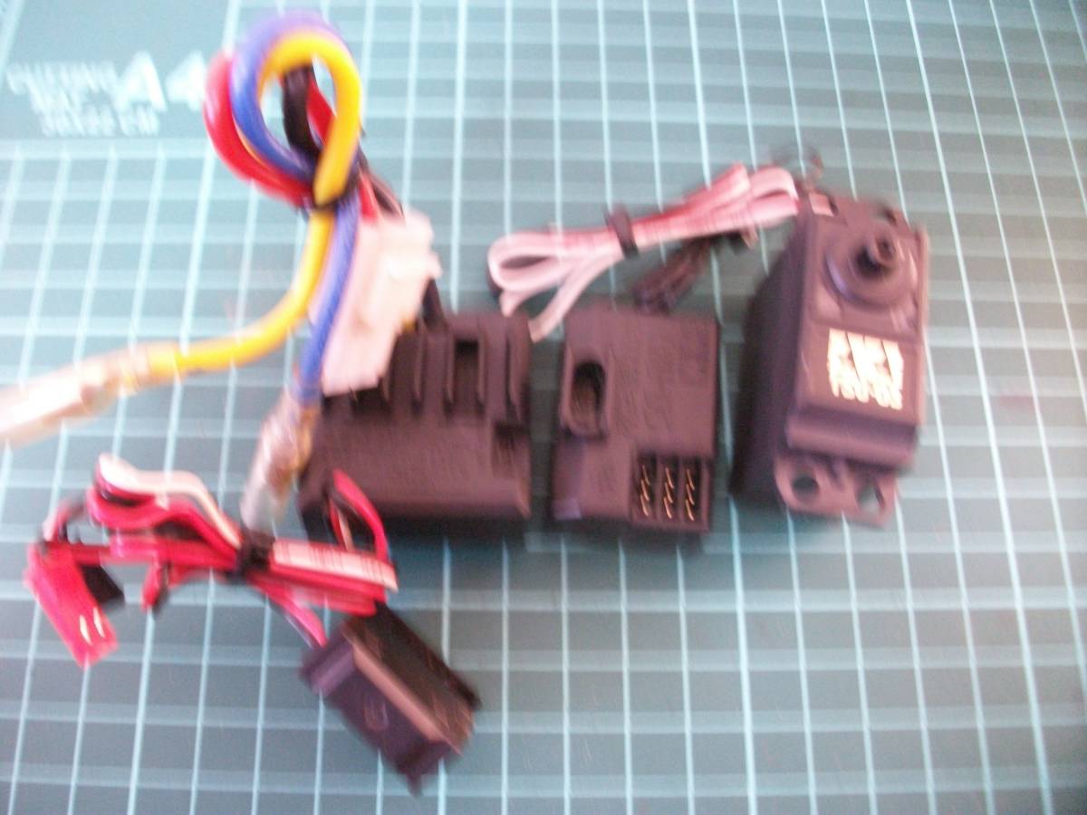 【激安目玉商品】田宮 アンプ(TEU104BK)サーボセット クリスタル無 簡易通電動作確認済 一応ジャンク扱 レターパック送料一律!!拍卖