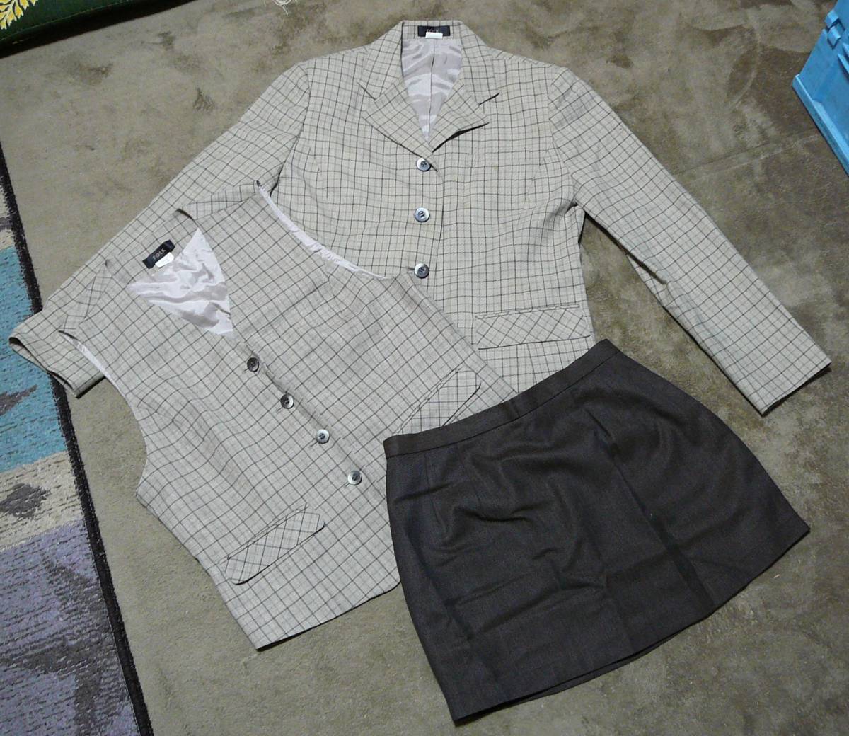 お水系 コスプレ衣装 超ミニ OL制服3点セット おねえさん ベストスーツ 中古品拍卖