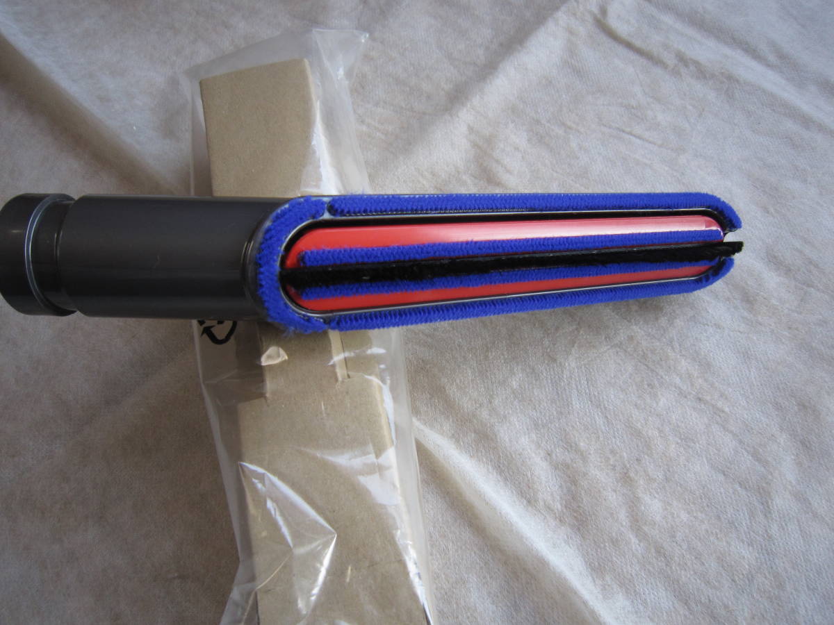 ♪即決☆80%OFF未使用純正品☆dyson ダイソン☆CY25☆カーボンファイバーソフトブラシ☆定価6,050円(税込み)♪拍卖