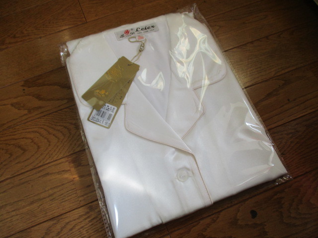 未使用 サテンシルク100% 女性用つぼみパジャマ 白 XL 164cm以上拍卖