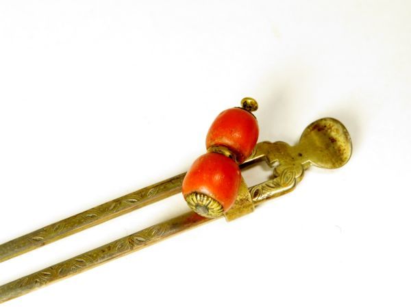 【7016】和装小物 (明治・大正・昭和)銀細工 珊瑚 瓢箪型 かんざし 重量11g(初品・買取品)拍卖