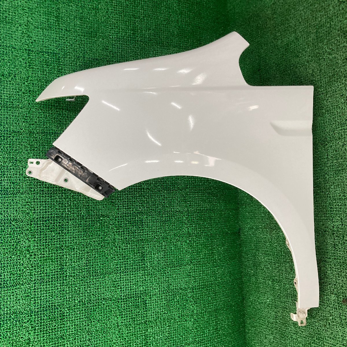 ♪♪ステップワゴン Z RK5 左 フェンダー サイドパネル 再塗装品(W0851)♪♪拍卖