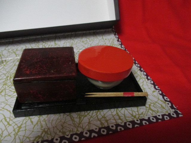 ★ひな道具 雛飾り ひな祭り 重箱 木製 雛菓子入れ 陶器 お碗 そばどんぶり ミニチュア 美品拍卖