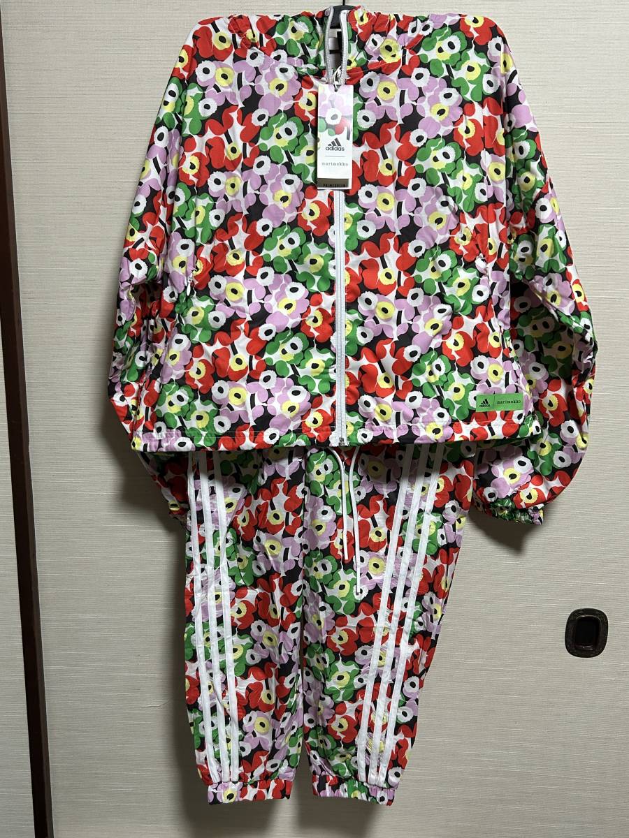 2点 上下セット adidas(アディダス) MARIMEKKO(マリメッコ) コラボ ジャケット パンツ Mサイズ スポーツ (新品タグ付き未着用品)拍卖