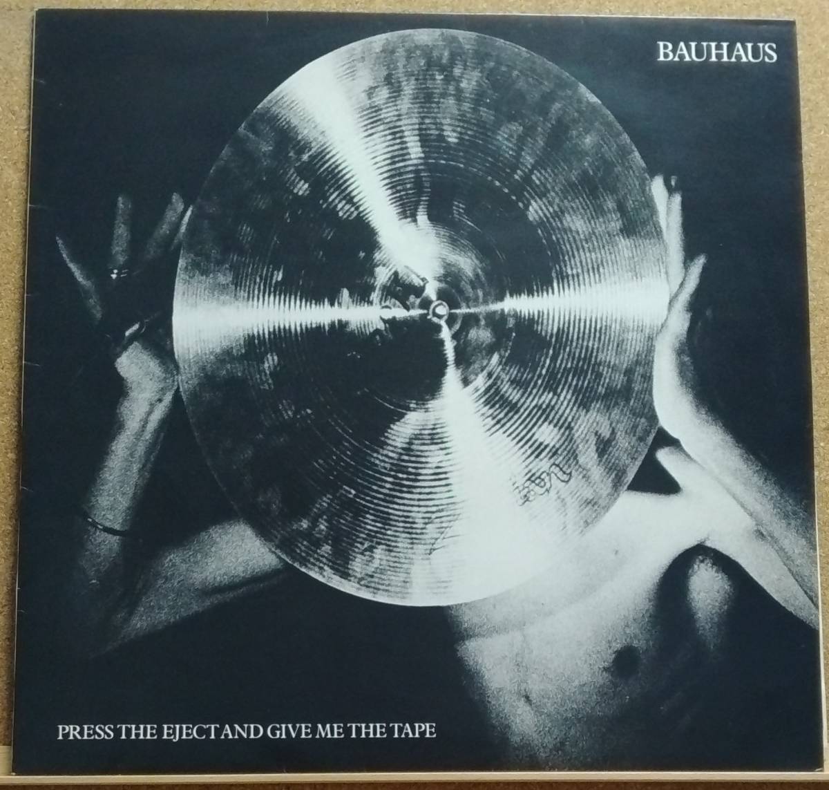 LP(超希少,紙ジャケ,UK盤,BEGA‐38,’82年盤,パンクバンド)バウハウス / Press The Eject And Give Me The Tape【同梱可能6枚まで】060129拍卖