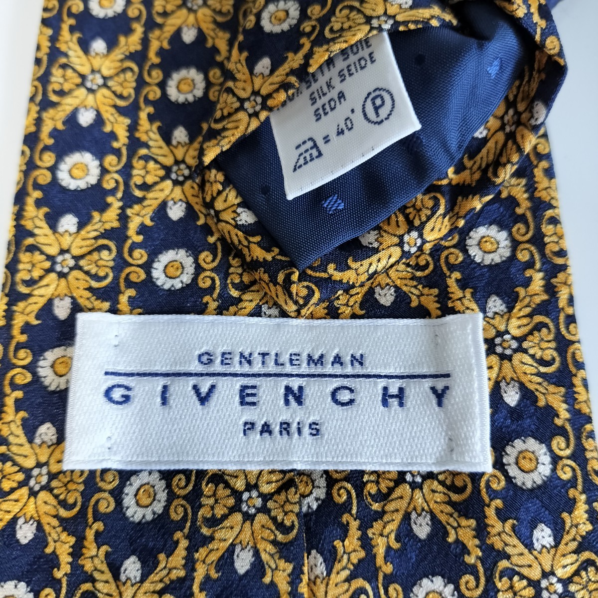 ジバンシィ (GIVENCHY)ジバンシー模様紺ゴールドネクタイ拍卖