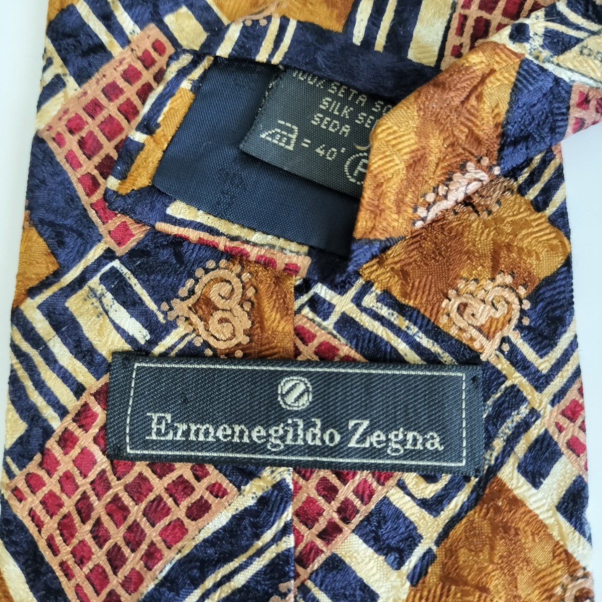 エルメネジルドゼニア(Ermenegildo Zegna)紺茶赤四角ネクタイ拍卖