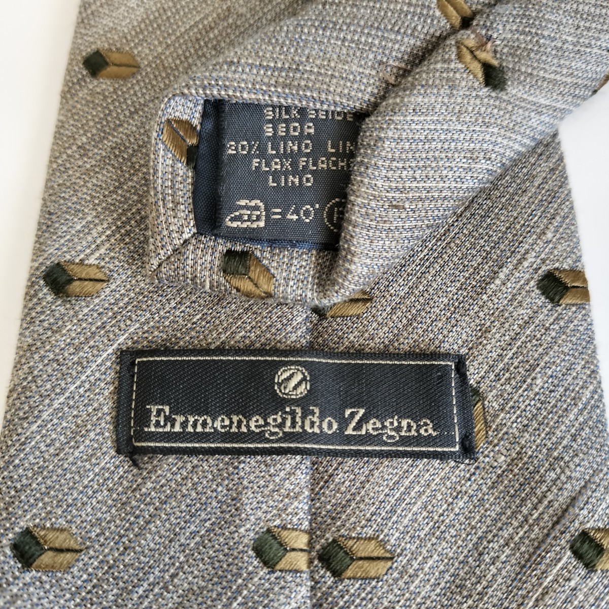 エルメネジルドゼニア(Ermenegildo Zegna)グレー茶ドットネクタイ拍卖