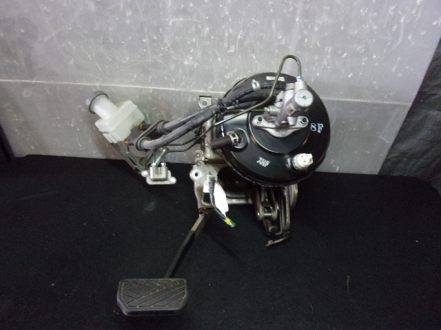 【2676】エブリィ DA64V 2014年式 4WD AT K6A ブレーキマスター ペダル付き タンク付き シリンダー付き 131010-15271拍卖