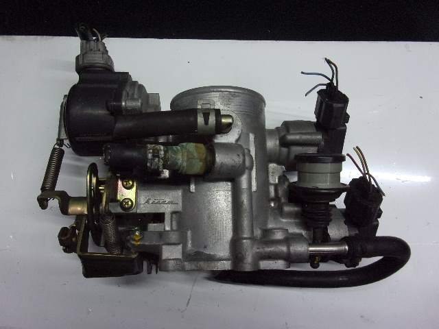 【1028】クラウンマジェスタ UZS151 スロットルボディ 22030-50063 5K03 4P・4P・6P 棚E1-1拍卖