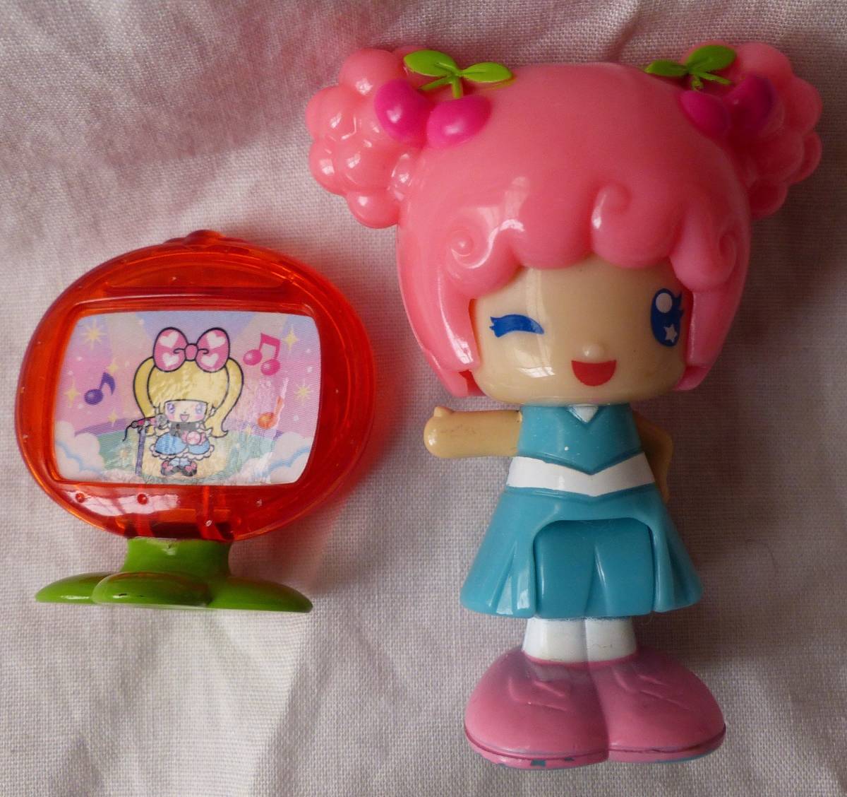 チェリーちゃんとテレビ タカラトミー こえだちゃんと木のおうち拍卖