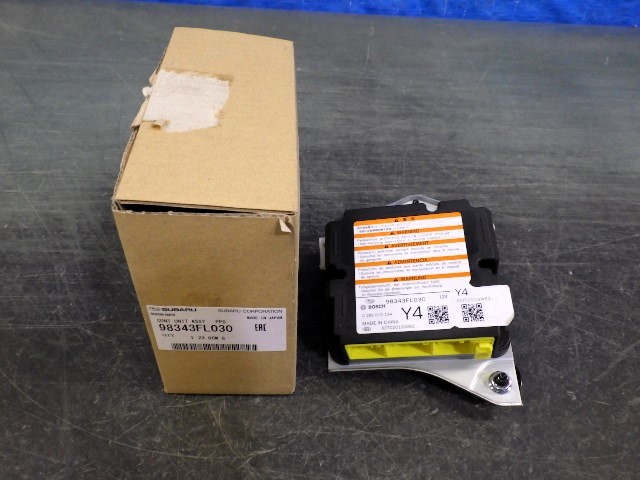A124 インプレッサスポーツ GT2 GT3 GT6 GT7 エアバック コントロールユニット 98343FL030 G4 GK2 GK3 GK6 未使用品 美品拍卖