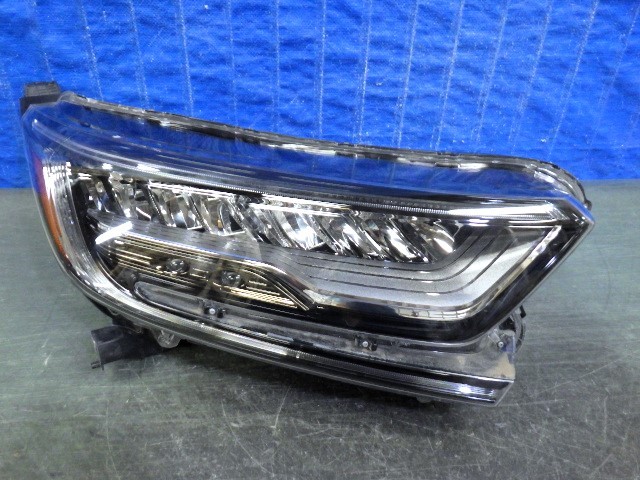 2172 CR-V RW1 RW2 右ライト LED W4744 R-J0 CRV ハイブリッド RT5 RT6 美品拍卖