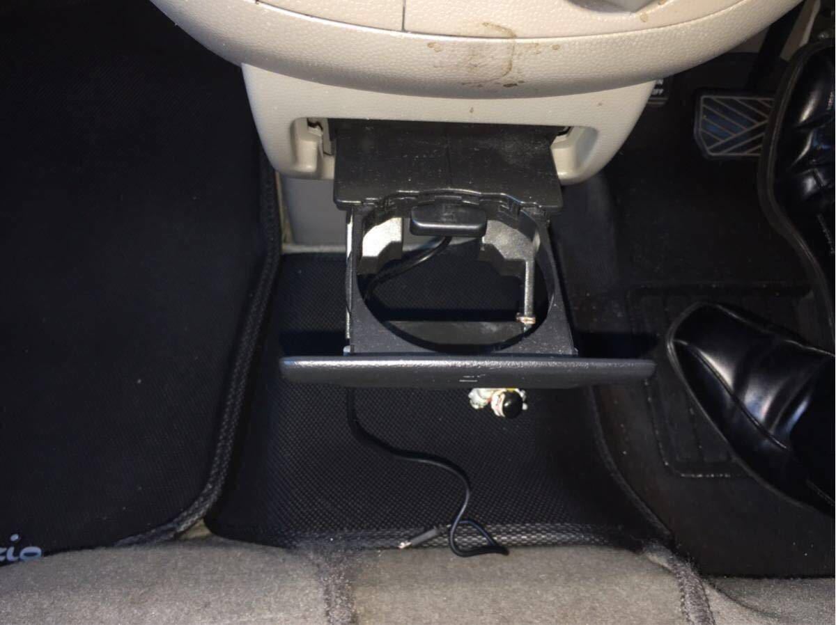 送料450円【精密加工済み品】SUZUKI スズキ エブリイ(DA64型)専用 ワゴン&バン スズキ(純正)センター ドリンクホルダー拍卖