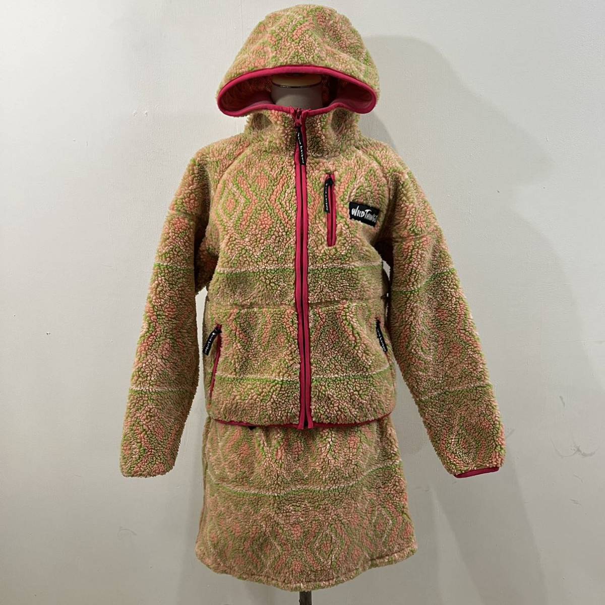 WILD THINGS フリースセットアップ フリースジャケット フリーススカート ブルゾン 総柄 防寒 ワイルドシングス【送料一律/同梱可能】A拍卖