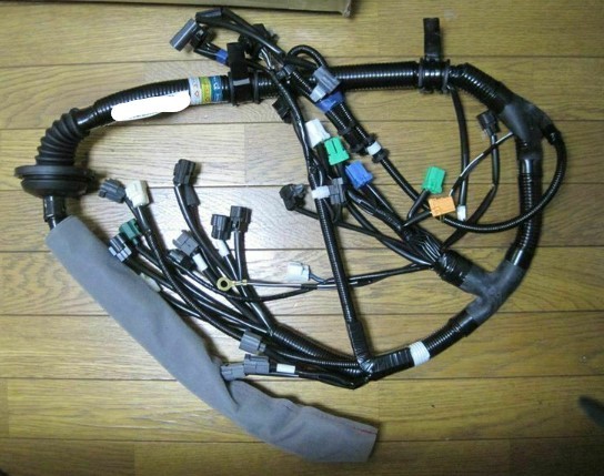 新品未使用 純正 マツダ RX-7 FD3S 5型 6型 MT車 2000/09 - エンジンハーネス エンジンワイヤー A0057-1拍卖