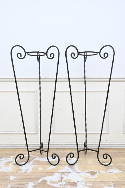 MM032 アイアン製 鉄製 フラワースタンド エクステリア ガーデニング インテリア 2本セット 引き取り大歓迎拍卖