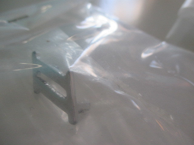 45★新品★ローバーミニクーパーMINI リアトランクエンブレム取り付け キャプ付き2個拍卖