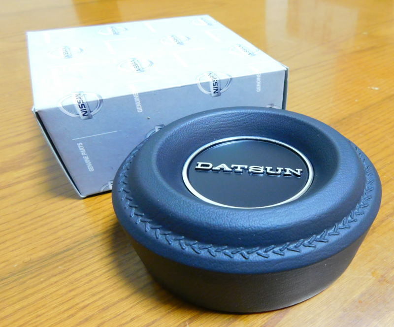 ダットサン*コンペハンドル用ホーンパッド新品-日産純正品 DATSUNダッツン240Z/S30/ハコスカ/ケンメリ拍卖