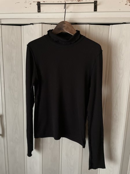 ◆GU/ジーユー/黒のハイネックリブカットソー◆d拍卖