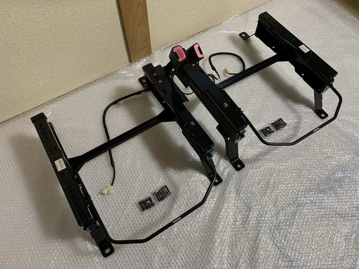 RECARO ノア / ヴォクシー R70 シートレール 左右セット 中古品拍卖