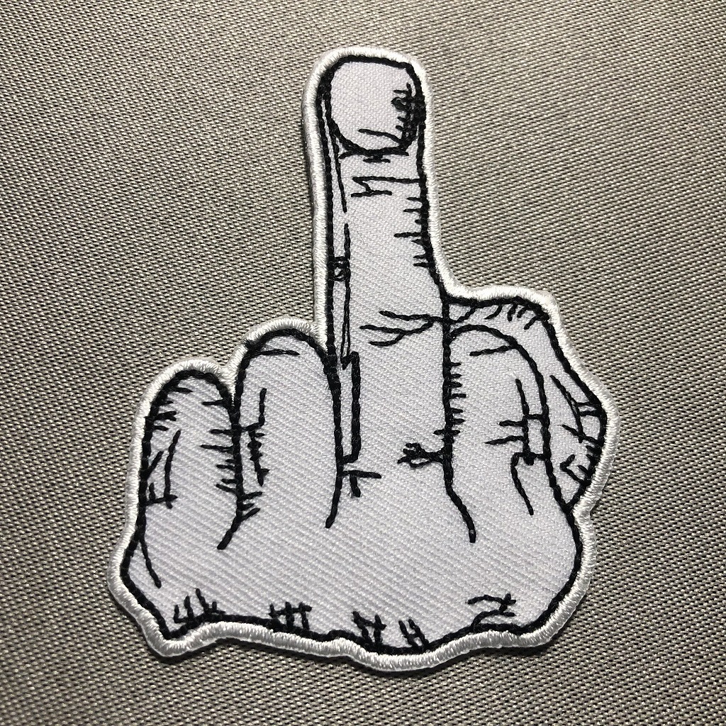 新品・即決・送料¥63円~・’FUCK YOU’のワッペン・白拍卖