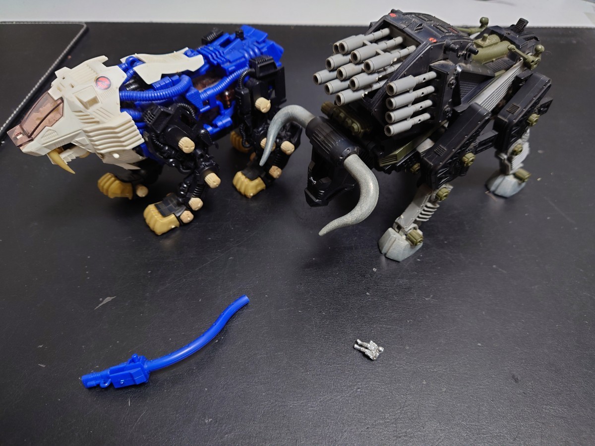 【二体セット パイロット付】★旧ゾイド シールドライガー MK-Ⅱ + ディバイソン★ ZOIDS ゾイド  TOMY 恐竜 トミー 当時物拍卖