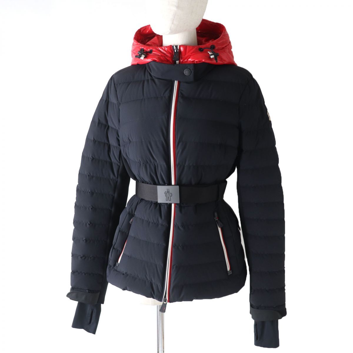 極美品☆正規品 MONCLER GRENOBLE モンクレールグルノーブル BRUCHE 21年 ベルト・ロゴワッペン・フード付き ダウンジャケット 黒×赤 2拍卖