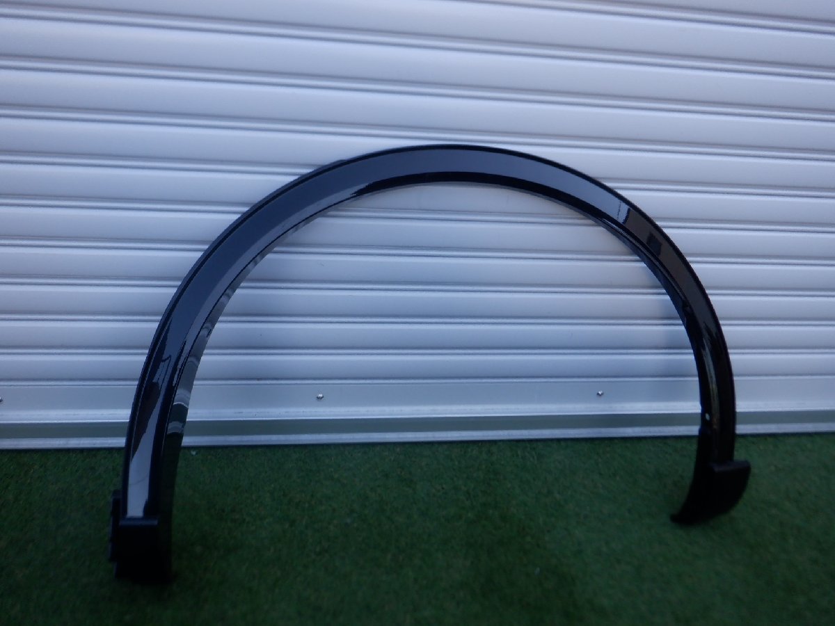 新車外し トヨタ純正 AZSH36W クラウンスポーツ クラウン スポーツ リア 左側 フェンダーモール トリム ブラック 75606-30220 即納拍卖