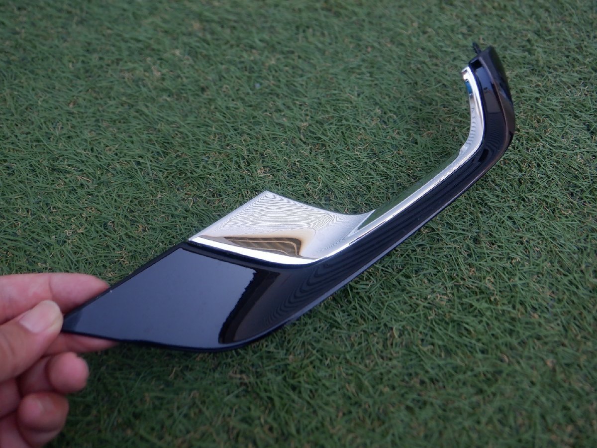 新車外し レクサス純正 VJA310W LX600 300系 LX フォグカバー フォグランプ カバー 左側 助手席 52703-60010 m-24-1-67拍卖