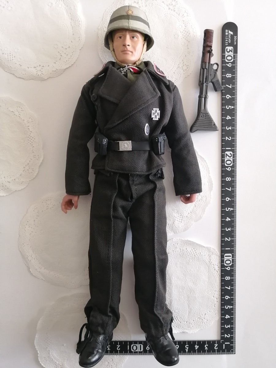 4r0113 人形本体 ドイツ軍 軍人 アーミー フィギュア ドイツ 1999 DRAGON models 1/6ドール ミニチュア 銃 短剣 ヘルメット 軍服拍卖