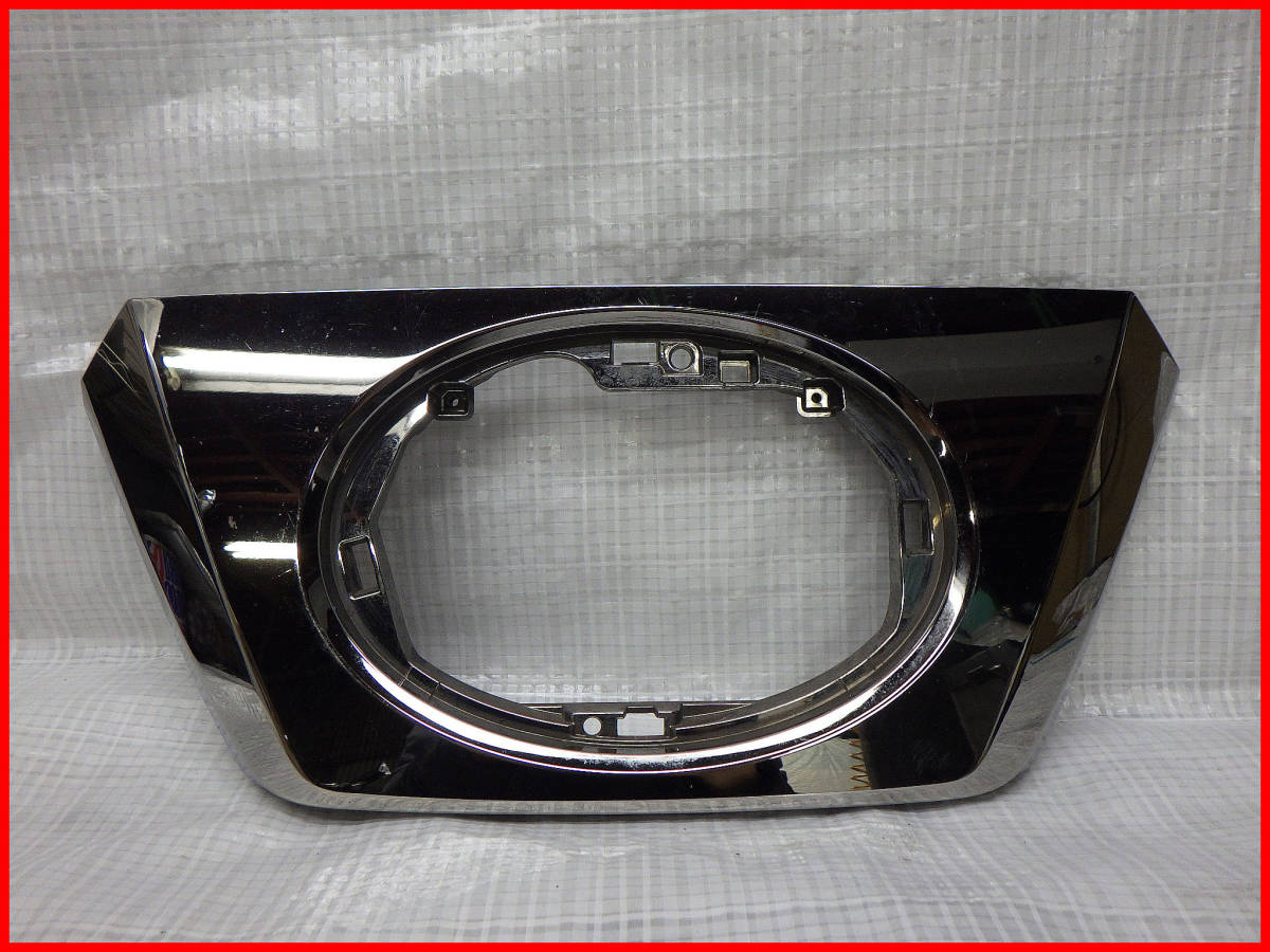 AGH30W AGH35W GGH30W GGH35W 後期 ヴェルファイア 純正フロントグリルガーニッシュ 53121-58260 エンブレム拍卖