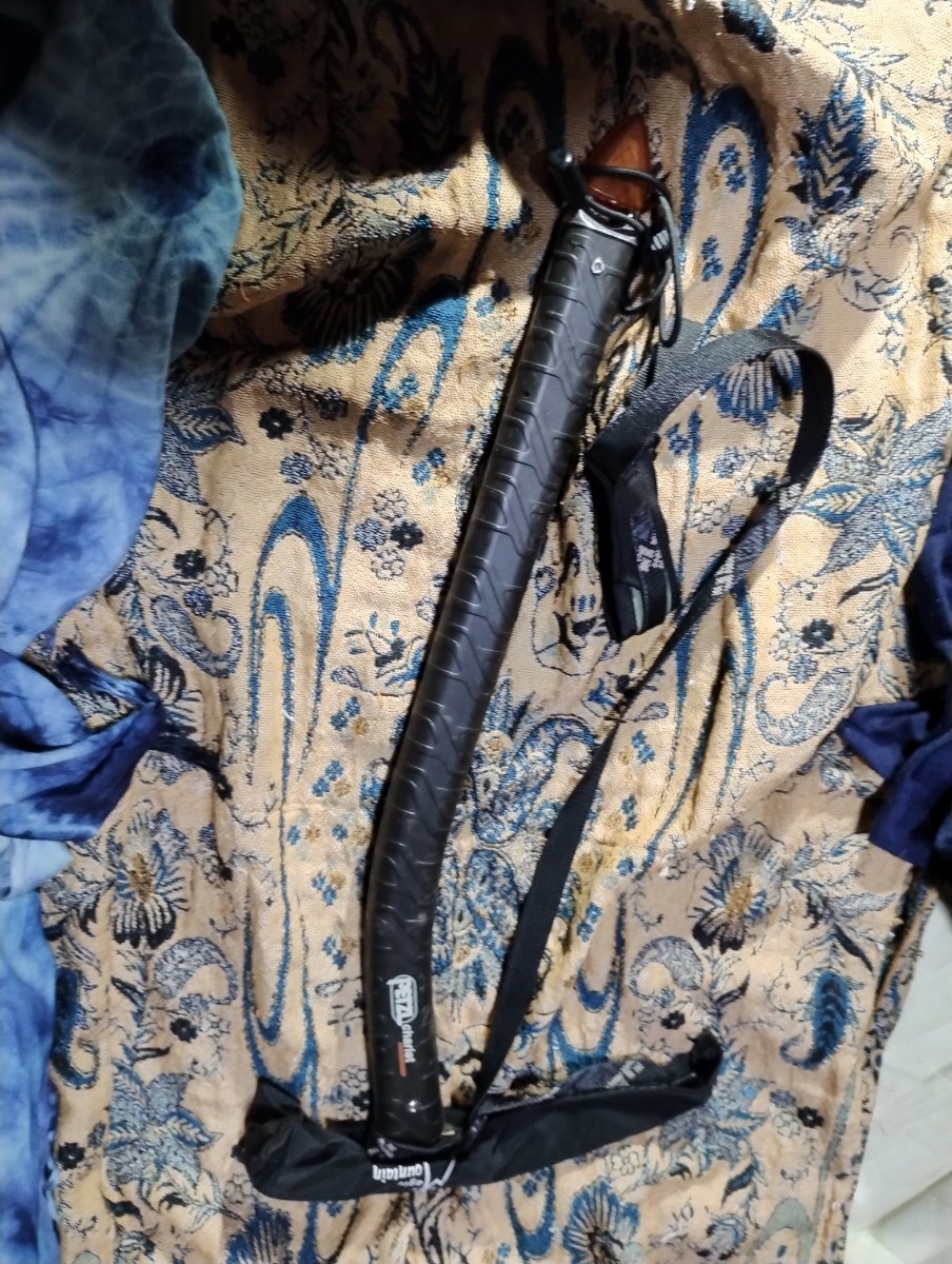 美品 Petzl charlet ピッケル ペツル 52cm バックカントリー 登山 雪山 雪行 リシュ カバー拍卖