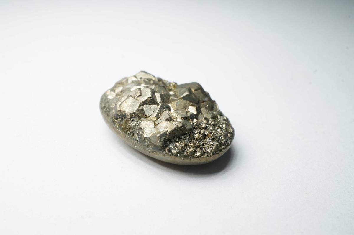 【即決特別価格!早い者勝ちです】希少!コレクター向け!スペイン産パイライト原石【20.9ct】スペイン産/黄鉄鉱/原石拍卖