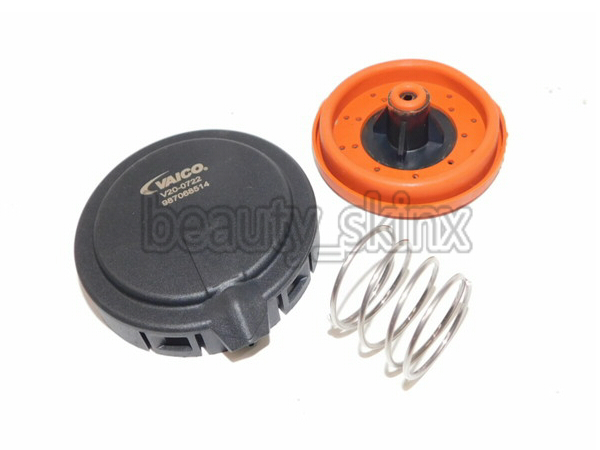 BMW E60 E61 E63 E64 E65 E66 E67 LCI X5(E53/E70) シリンダーヘッドオイルキャップ/プレッシャーコントロールバルブ 11127547058 新品拍卖