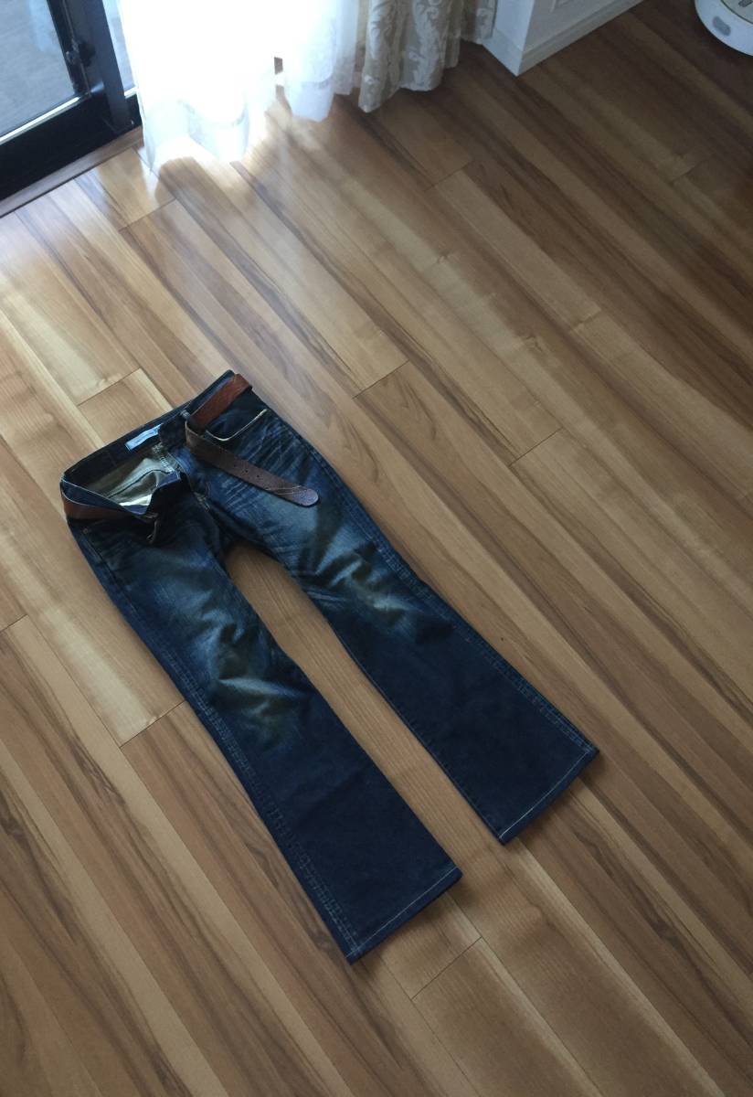 美品 EDWIN エドウィン 401XV・濃紺ブーツカットジーパン・W30・日本製・ダメージ加工・送料750円~拍卖