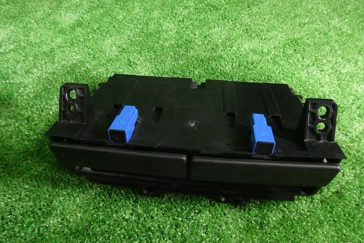 【A60375】◇bB QNC21 純正 ドリンクホルダー拍卖